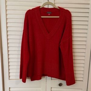 Vince Camuto high low v-neck sweater